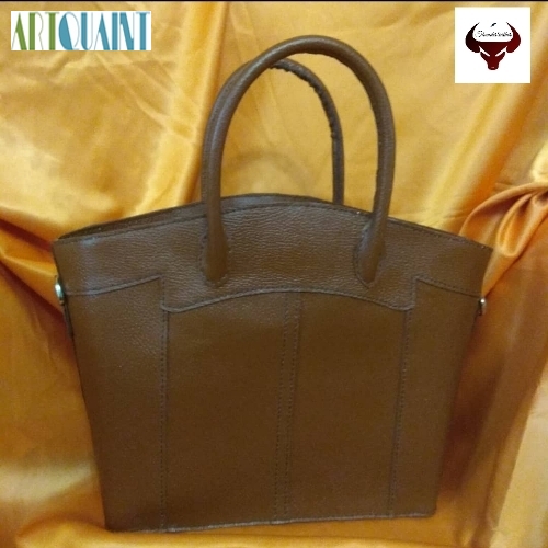 خرید، قیمت و مشخصات کیف چرمی مجلسی زنانه تهیه شده از چرم گاوی فلوتر و دوخته شده با نخ موم زده ایتالیایی | هنرظریف