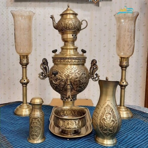 خرید، قیمت و مشخصات سماور برنجی زغالی قلمزنی ٦ لیتری، قلم دست، سنگین وزن و کاربردی | هنرظریف