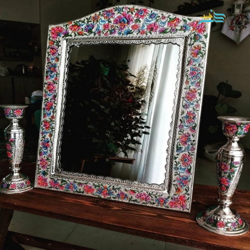 خرید ، قیمت و مشخصات کامل آینه و شمعدان قلمزنی برنجی روکش نقره، نقاشی دست خاص و بی نظیر | هنرظریف