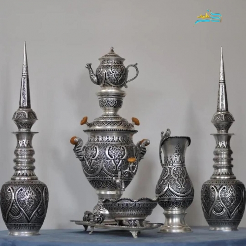 مشخصات کامل سرویس سماور برنجی قلمزنی روکش نقره و تنگ شاخدار با روکش کوره ای، زیر قیمت | هنرظریف