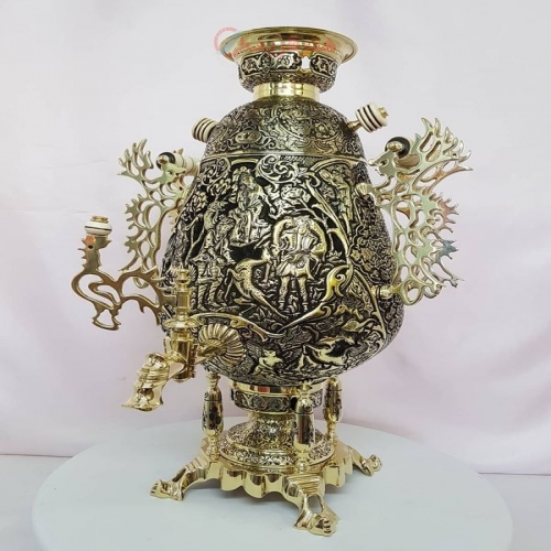 خرید و قیمت سماور برنجی زغالی ۸ لیتری قلمزنی نیم برجسته، نقوش بزم و شکارگاه، شمسه، و گل مرغ - هنرظریف