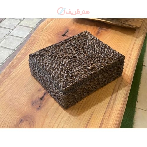 خرید و قیمت جا قاشق و چنگالی حصیری دردار ابعاد ۲۰*۲۵ - هنرظریف