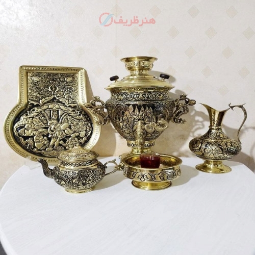 مشخصات کامل سماور برنجی زغالی سفارشی 6 لیتری دسته تور، شیر بزرگ طرح بزم و شادی (ذغالی) - هنرظریف