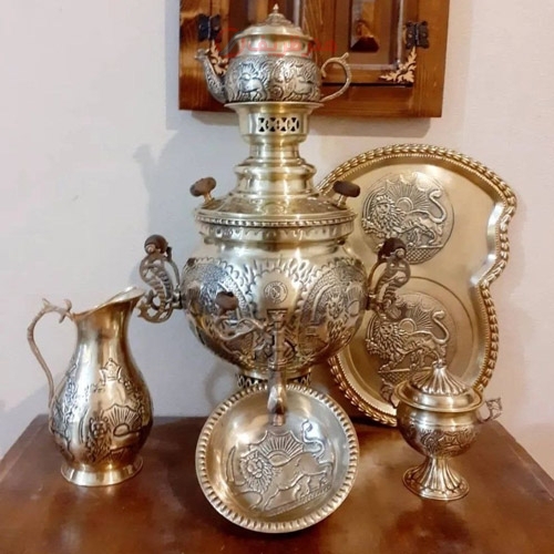 خرید، قیمت و مشخصات سماور زغالی برنجی 6 لیتری، قلم دست، کل سرویس تمام برنجی به قیمت تولیدی | هنرظریف