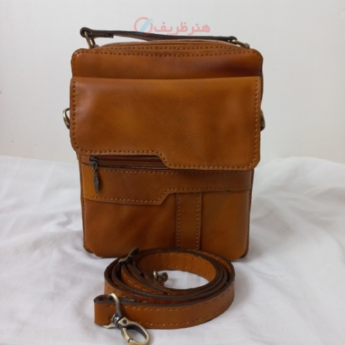 خرید، قیمت و مشخصات کیف چرم بسیار زیبا و شیک، مناسب افراد خاص پسند، با کیفیت چرم بسیار بالا | هنرظریف