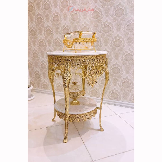 مشخصات کامل میز خاطره عرض 50، چهار تاج، جنس آلیاژ آلومینیوم با آبکاری برنز، رنگ ثابت - هنرظریف