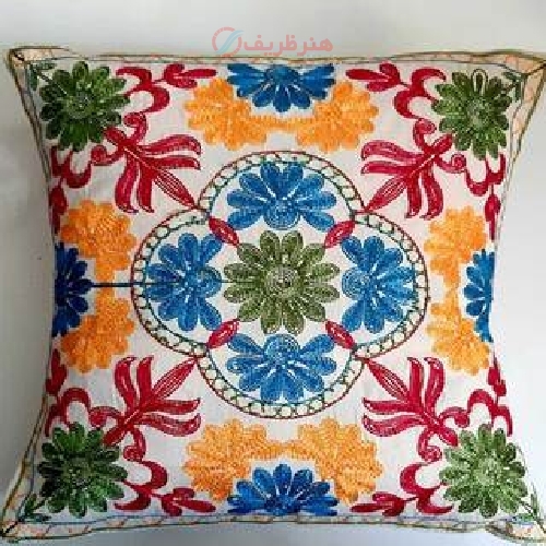 خرید، قیمت و مشخصات کاور کوسن سوزندوزی  مدل گل ابی با پارچه کتان درجه یک کد 1-10 زیر قیمت بازار - هنرظریف
