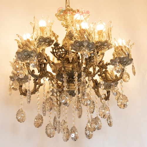 خرید، قیمت و مشخصات لوستر سلطنتی شاخه های کار شده با کریستال و طراحی خاص و آنتیک - هنرظریف