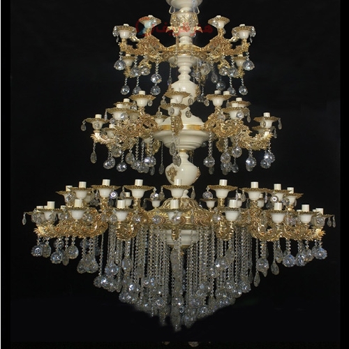 خرید، قیمت و مشخصات لوستر 28 شاخه روژان با بدنه آلومینیوم و رنگ کرم فورتیک - هنرظریف