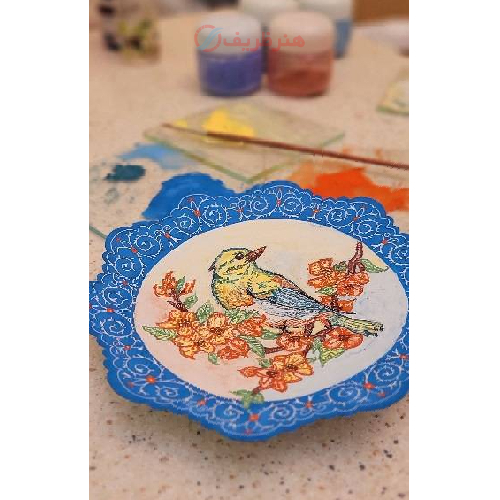 خرید، قیمت و مشخصات بشقاب 16 سانت مسی میناکاری با طرح گل و مرغ با کیفیت عالی - هنرظریف