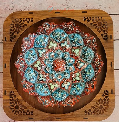 خرید، قیمت و مشخصات بشقاب 20 سانت مسی میناکاری شده قرمز سرنج از تولید کننده _ هنرظریف