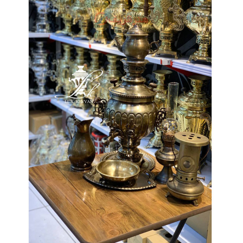 خرید، قیمت و مشخصات سماور زغالی برنجی 6 لیتری مدل توپی ترک دار، دسته طوری، دو شیر ارزان و باکیفیت _ هنرظریف