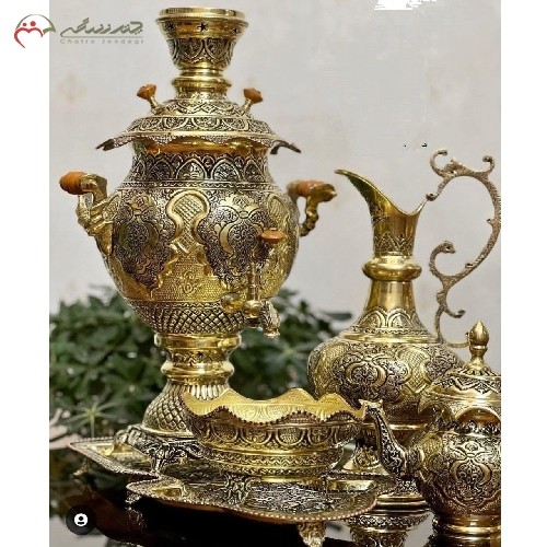 خرید آنلاین، سرویس 4.5 لیتری سماور ذغالی برنجی، روکش محافظ و تنوره دار با قلم زنی فوق زیبای اسلیمی، با قیمت مناسب | هنرظریف