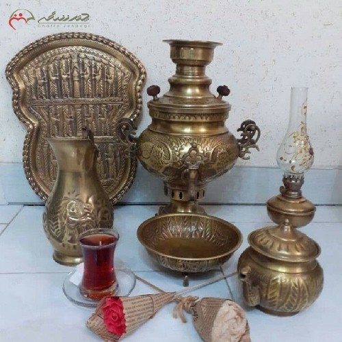 خرید آنلاین، سرویس سماور ذغالی برنجی 3 لیتری، قلم دست مدل عدسی دسته توری و مهر روسی در دو رنگ طلایی و آنتیک، زیر قیمت بازار | هنرظریف