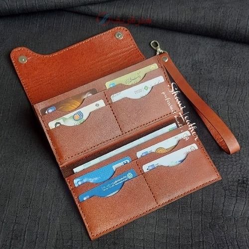 کیف پول و مدارک دستی چرمی دستدوز تهیه شده از چرم طبیعی گاوی با ظرفیت 8 کارت - هنرظریف