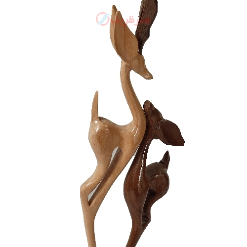 مجسمه چوبی آهوی جفت، تک پایه و  دست ساز بدنه ظریف کاری شده با طراحی شیک