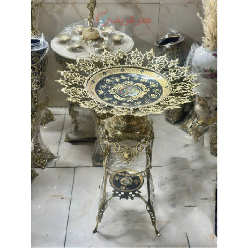 کنار سالنی چهار پایه برنزی  مدل کالسکه پایه دار