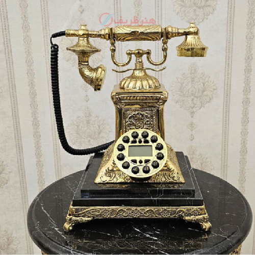 تلفن رومیزی برنزی، پایه سنگ مشکی