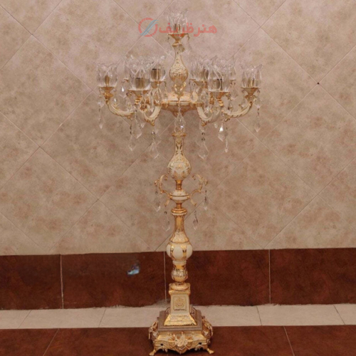 آباژور کنار سالنی برنزی، مدل نه شاخه سفید