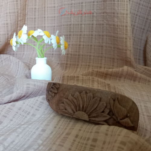 گلسر چوبی طرح پروانه؛ اکسسوری چوبی دست‌ساز و ظریف برای مو