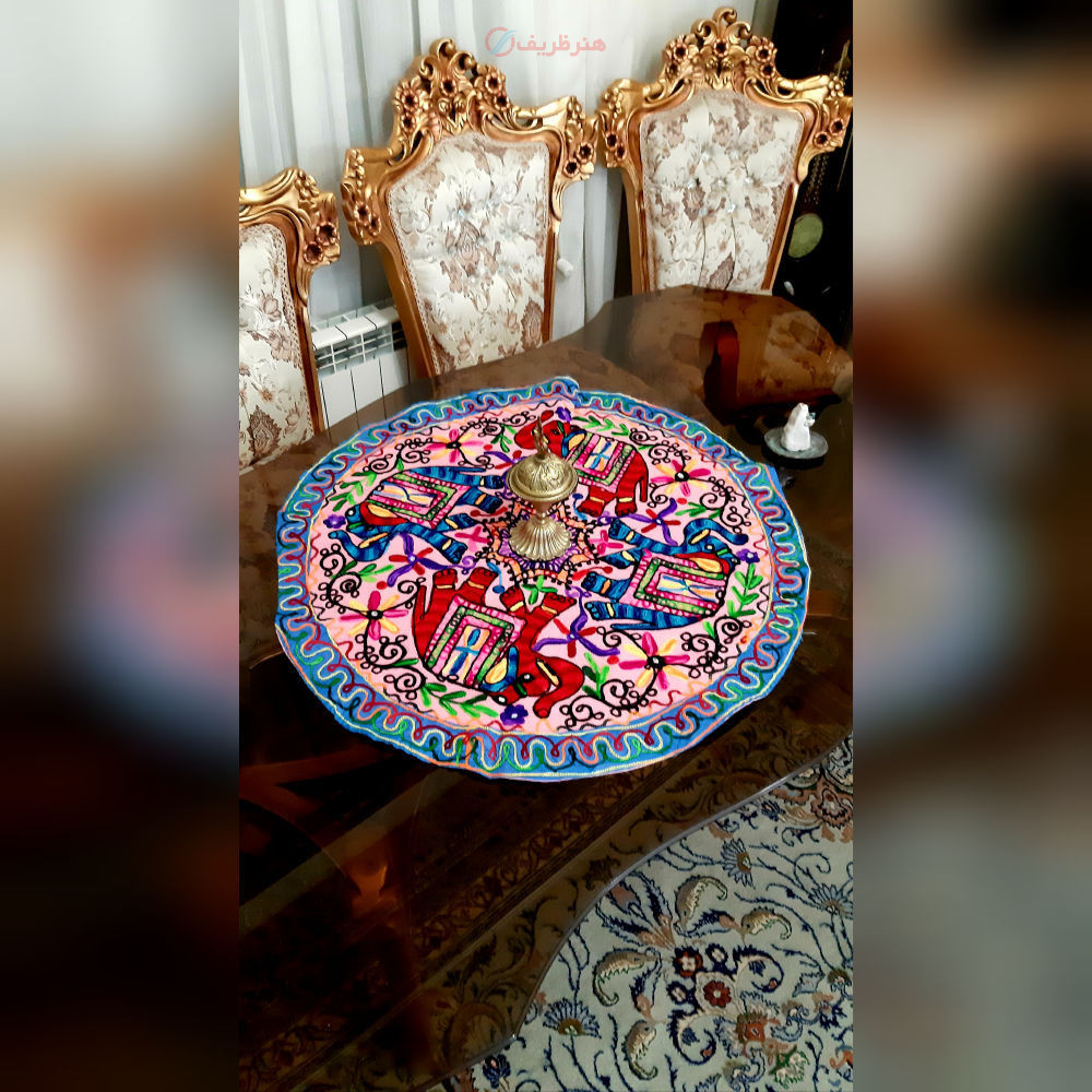 رومیزی گرد سوزن دوزی و آینه کاری B-6 با پارچه کتان درجه 1، دوخت با کیفیت بالا