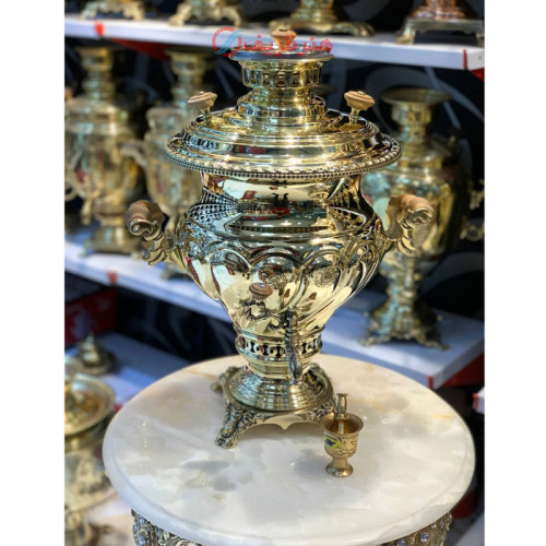 سماور زغالی مدل 2002، 8 لیتری اکبر برادران، جنس برنجی، دسته فرجی_هنرظریف