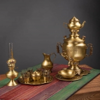 خرید، قیمت و مشخصات سرویس سماور زغالی 6 لیتری برنجی با چایخوری و چراغ سنتی به قیمت تولیدی | هنرظریف