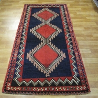 خرید آنلاین، فرش دستباف آنتیک لري بهبهان طرح ۳ ترنج سایز قاليچه رنگ زمینه سرمه اي کد ۳۹۸۵۹ | هنرظریف