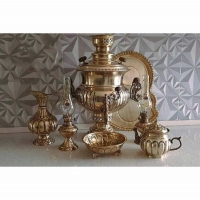 خرید، قیمت و مشخصات سماور زغالی برنجی 7 لیتری استکانی خط دار، همراه با سرویس 7 تکه | هنرظریف