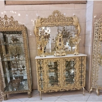 خرید،  قیمت و مشخصات آیینه کنسول گل سرخ با ساعت بزرگ و شمعدان، بسیار شیک و ماندگار  زیر قیمت بازار ، کیفیت عالی - هنرظر