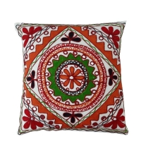 خرید، قیمت و مشخصات کاور کوسن سوزندوزی مدل جامان با پارچه کتان شسته شده  کد 1-7 - هنرظریف