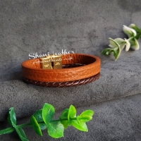 خرید آنلاین، دستبند چرم طبیعی گاوی دست ساز، بسیار زیبا و شکیل، زیر قیمت بازار | هنرظریف