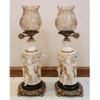 خرید، قیمت و مشخصات چراغ لامپا ستون سرامیکی سه مجسمه طلا کاری شده، ارزان و با کیفیت_ هنرظریف