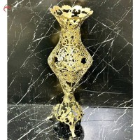 خرید آنلاین، گلدان برنزی رو میزی با طرح گل یاس برجسته طلایی، شکیل و خاص با کیفیت بالا، با قیمت مناسب | هنرظریف