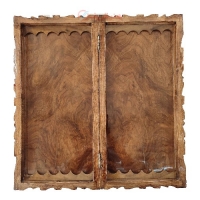 خرید، قیمت و مشخصات تخته نرد و شطرنج چوب گردو طرح یک دستِ آستین سرخود دور کنده کاری - هنرظریف