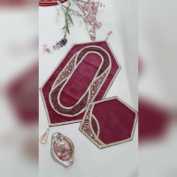 خرید، قیمت و مشخصات ست سه تکه مخمل سنگ دوزی و نواردوزی شامل یک رومیزی جلو مبلی و دو تا عسلی | هنرظریف