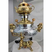 خرید، قیمت و مشخصات سماور برنجی با روکش طلایی و نقره‌ای، طرح گل و بوته برجسته ارزان و با کیفیت _ هنرظریف