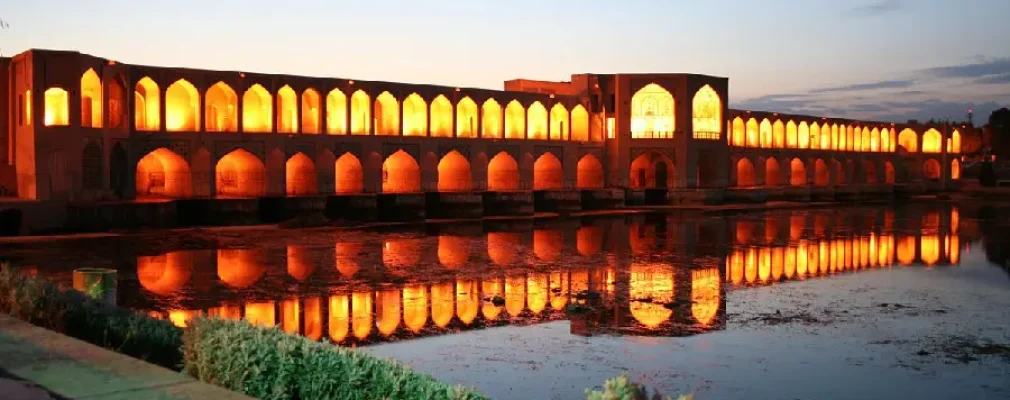 13 مورد از آثار صنایع دستی اصفهان