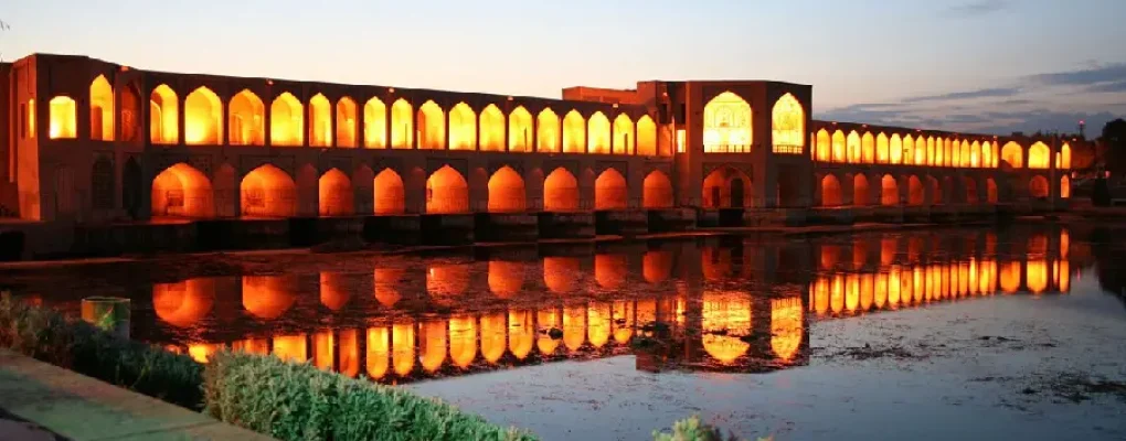 13 مورد از آثار صنایع دستی اصفهان